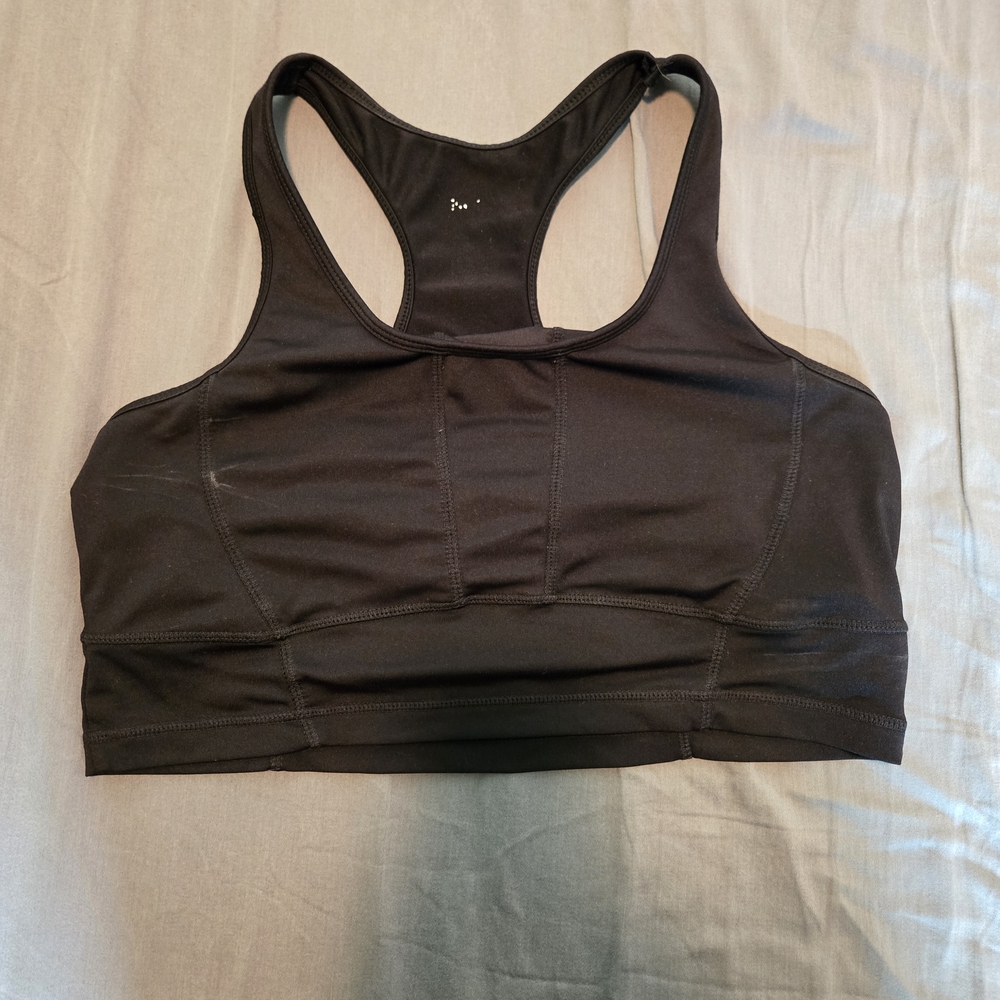 Seamless Black Sports Bra